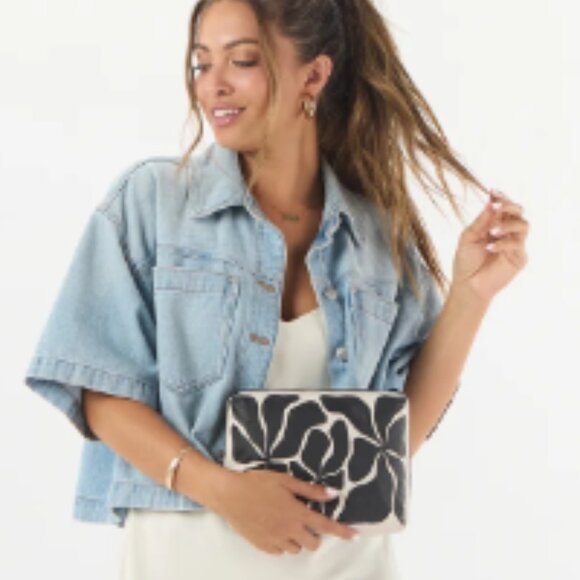 Aloha Collection Small Pouch Wavy  NWT - Picture 4 of 5